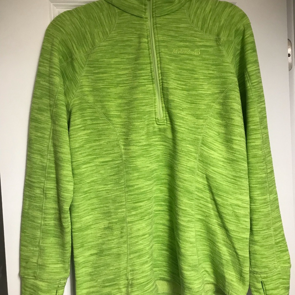 Athletic pullover